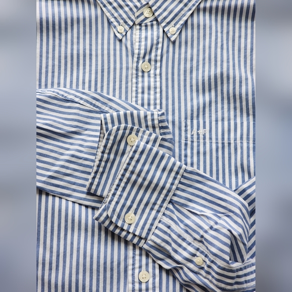 Abercrombie cotton poplin button-down shirt - Picture 3 of 9